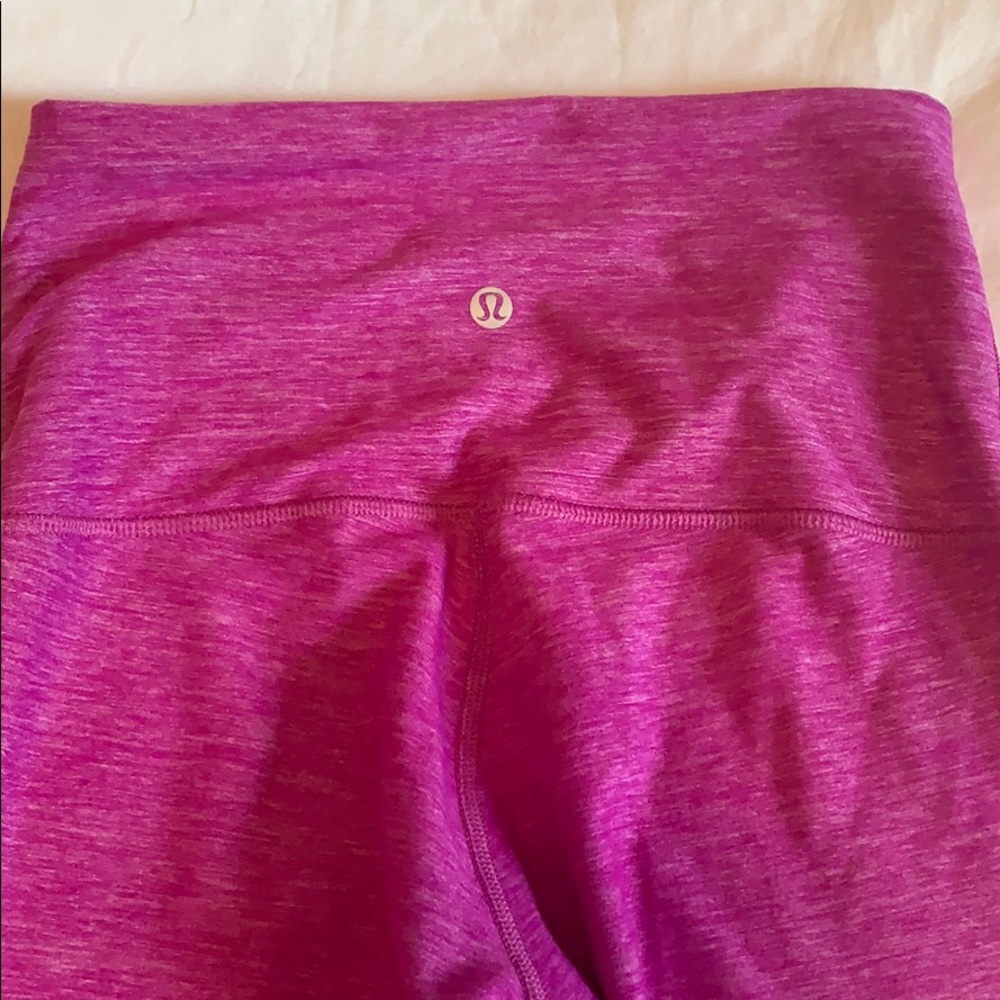 LULULEMON leggings!